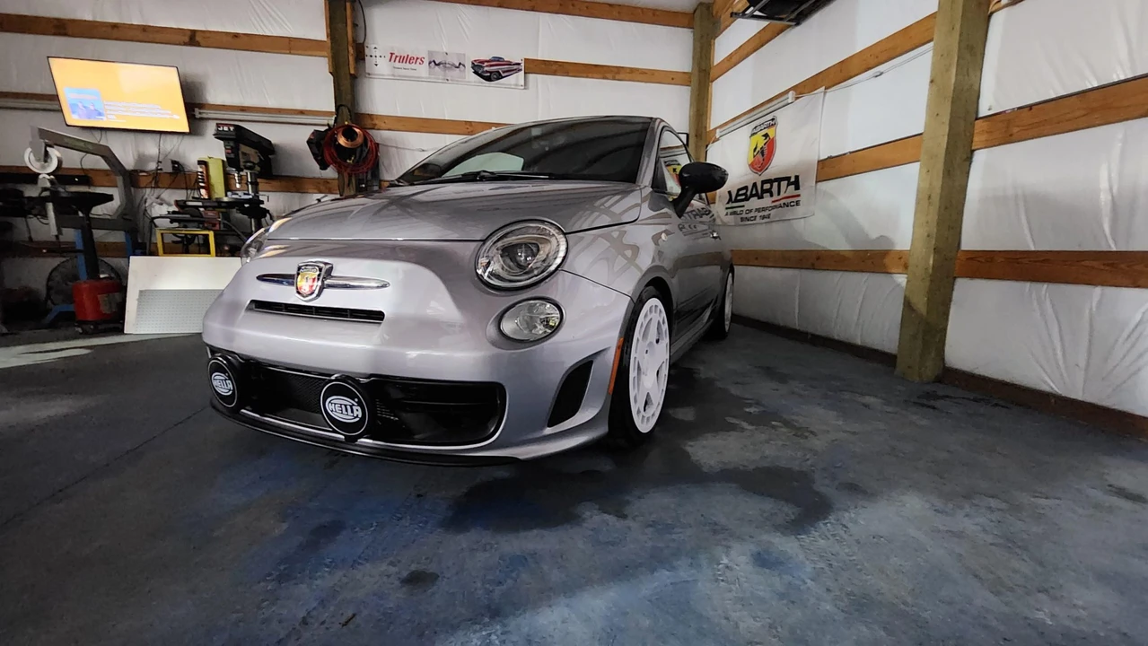 2018 Fiat Abarth 500 - Image 3 of 31