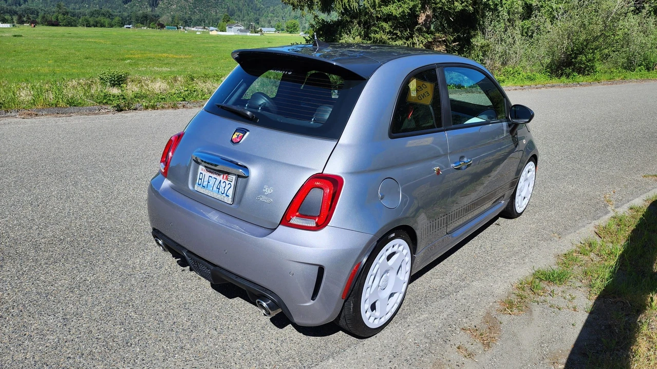 2018 Fiat Abarth 500 - Image 31 of 31