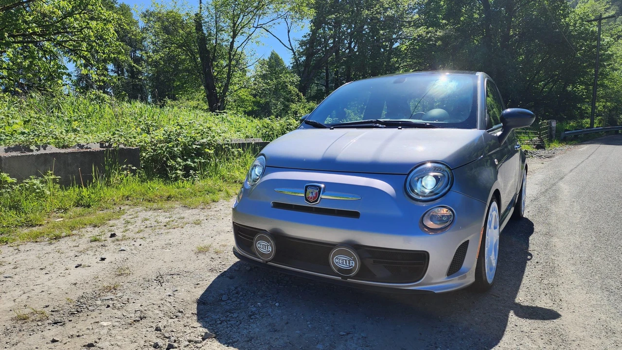 2018 Fiat Abarth 500 - Image 27 of 31
