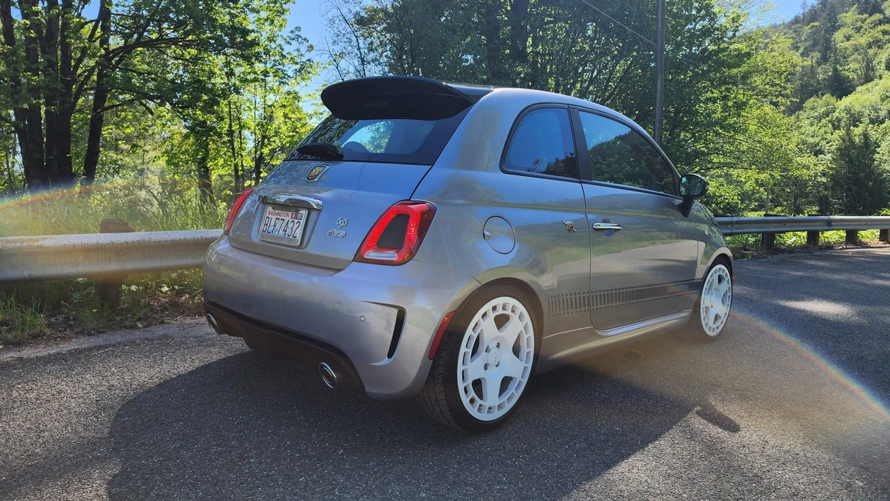 2018 Fiat Abarth 500 - Image 30 of 31