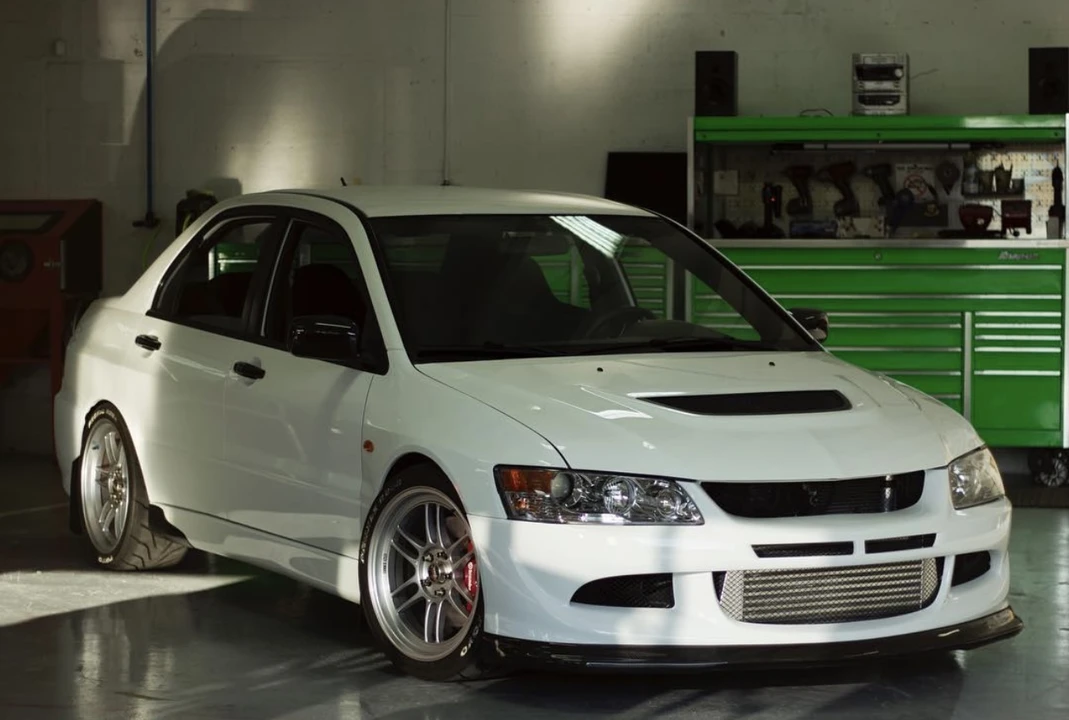 2005 Mitsubishi Lancer Evolution VIII 7th Gen - Image 2 of 31