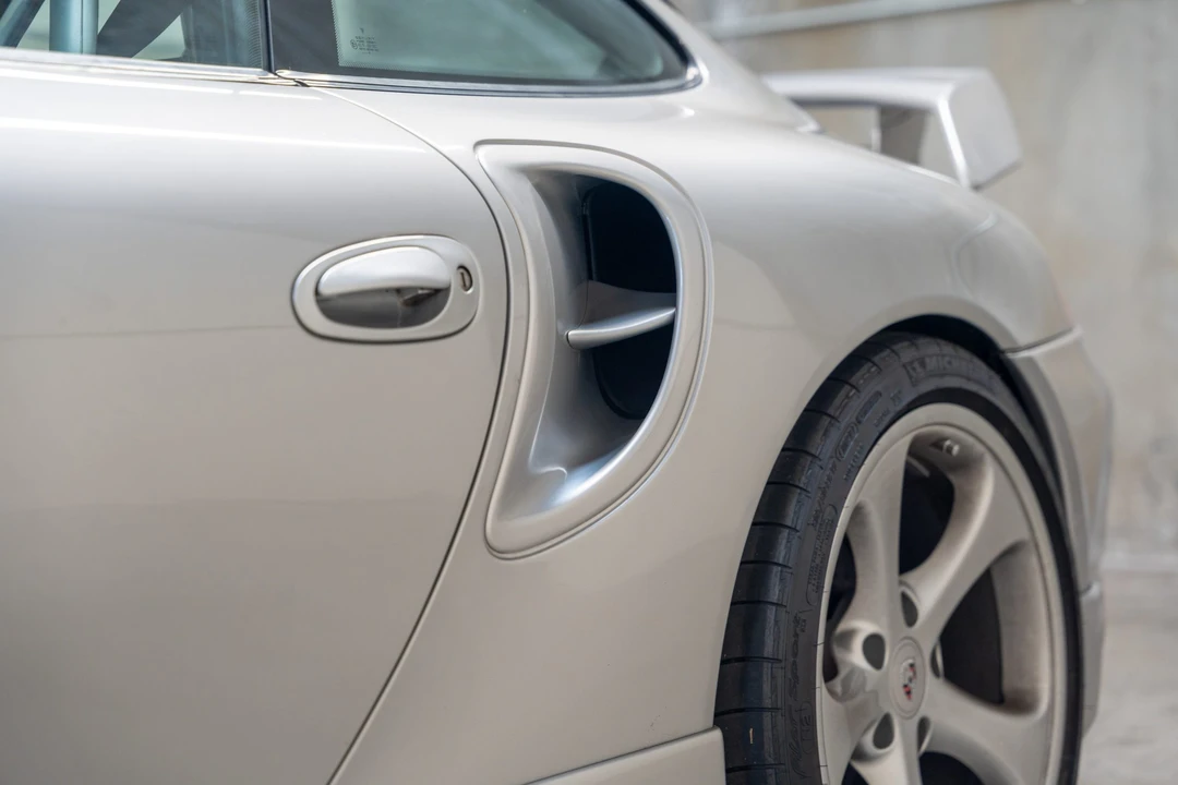 2001 Porsche 996 Turbo - Image 17 of 31