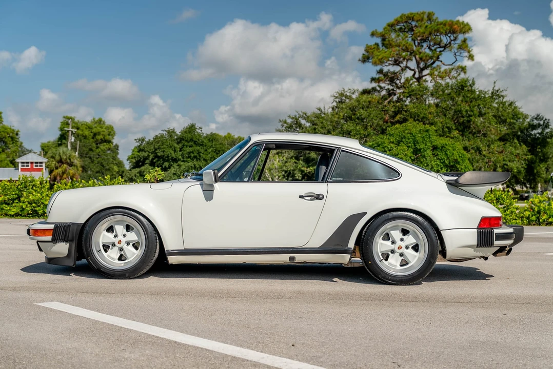 1989 Porsche 930 Turbo - Image 16 of 31