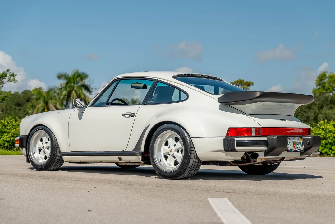 1989 Porsche 930 Turbo - Image 14 of 31