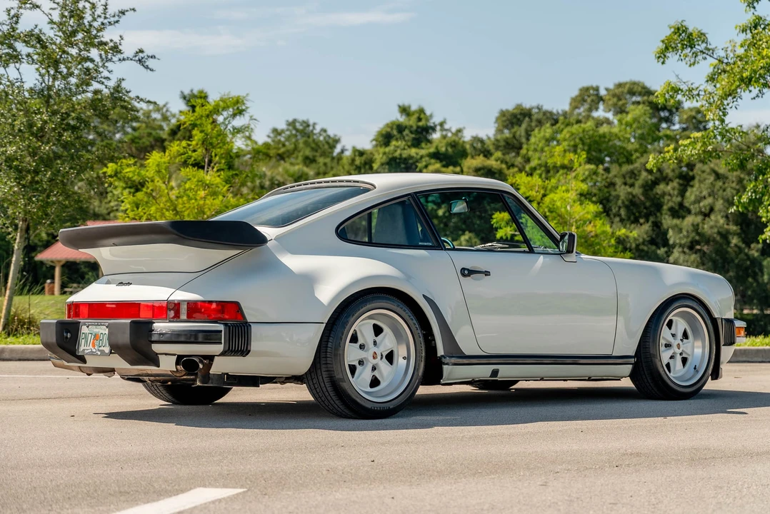 1989 Porsche 930 Turbo - Image 11 of 31