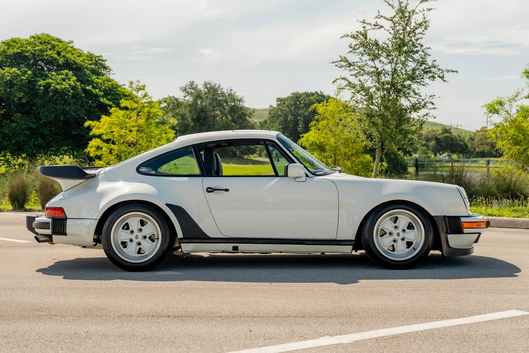 1989 Porsche 930 Turbo - Image 9 of 31