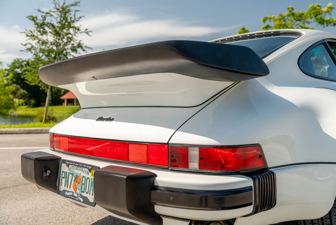 1989 Porsche 930 Turbo - Image 24 of 31