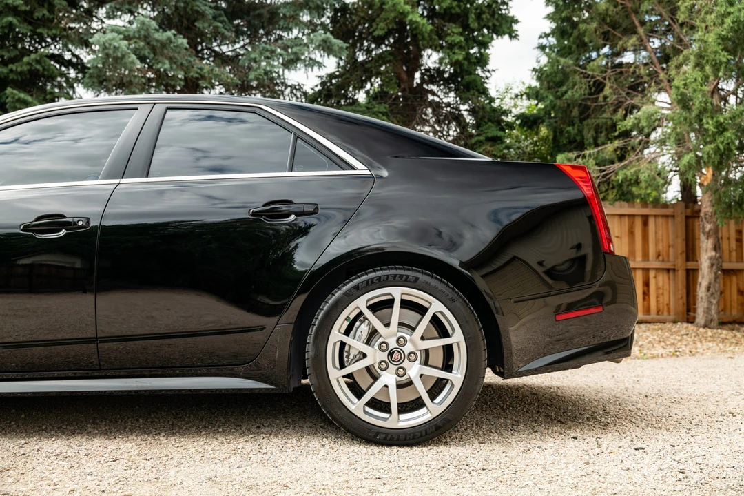 2009 Cadillac CTS-V 2nd Gen - Image 11 of 31