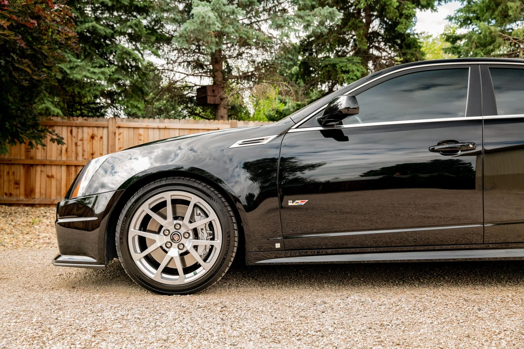 2009 Cadillac CTS-V 2nd Gen - Image 10 of 31