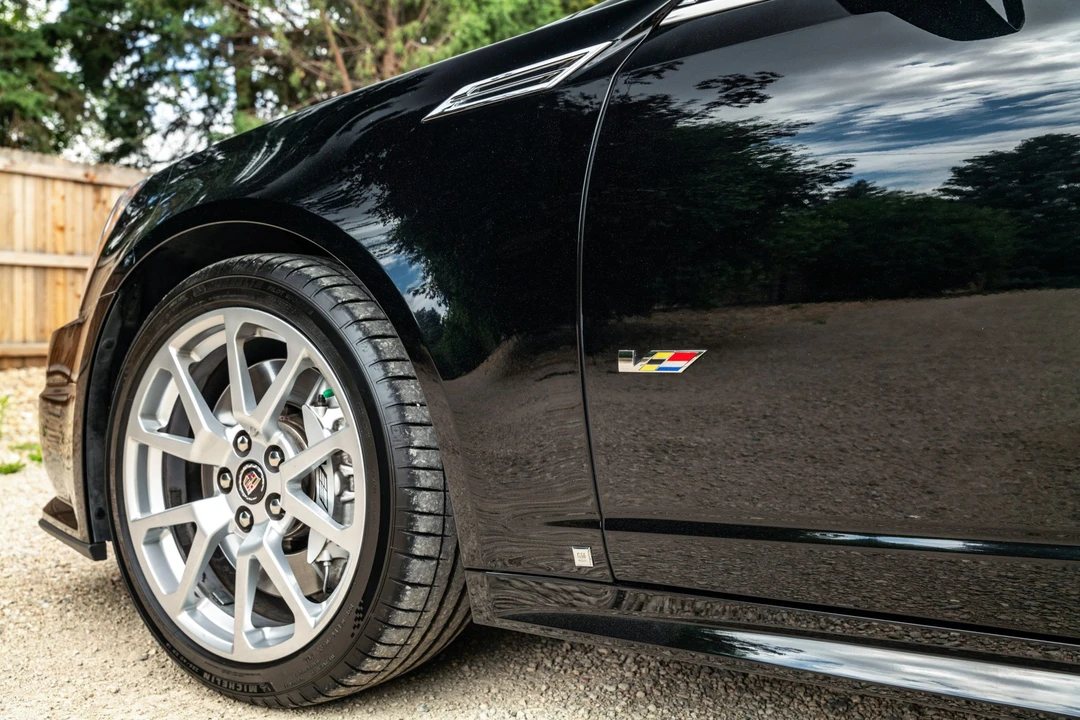 2009 Cadillac CTS-V 2nd Gen - Image 25 of 31