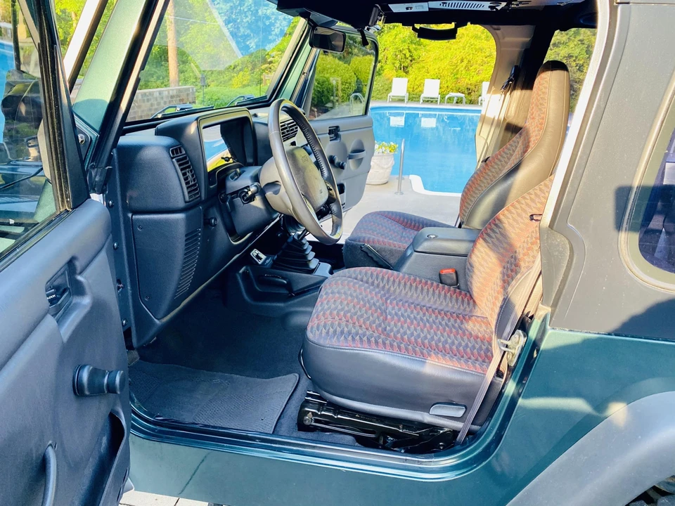 2000 Jeep TJ Wrangler - Image 25 of 31