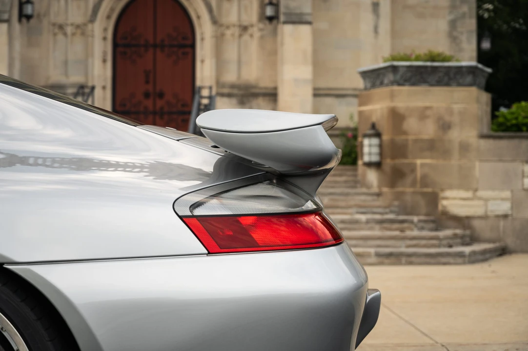 2003 Porsche 996 Turbo - Image 13 of 31