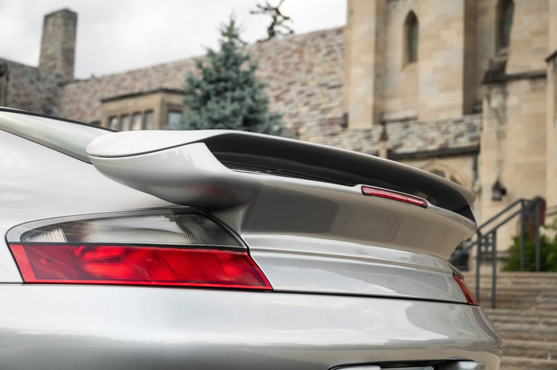 2003 Porsche 996 Turbo - Image 12 of 31