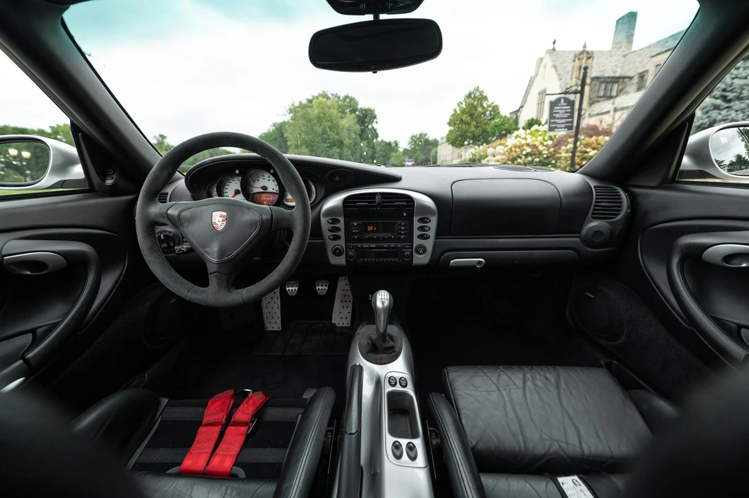 2003 Porsche 996 Turbo - Image 24 of 31