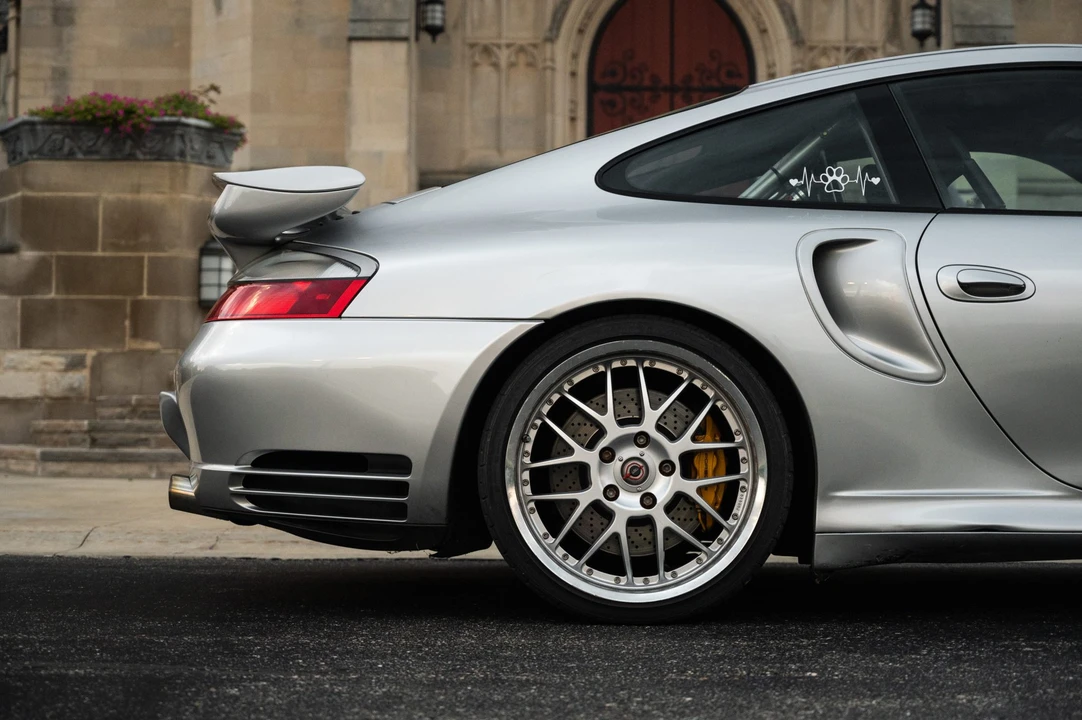 2003 Porsche 996 Turbo - Image 15 of 31