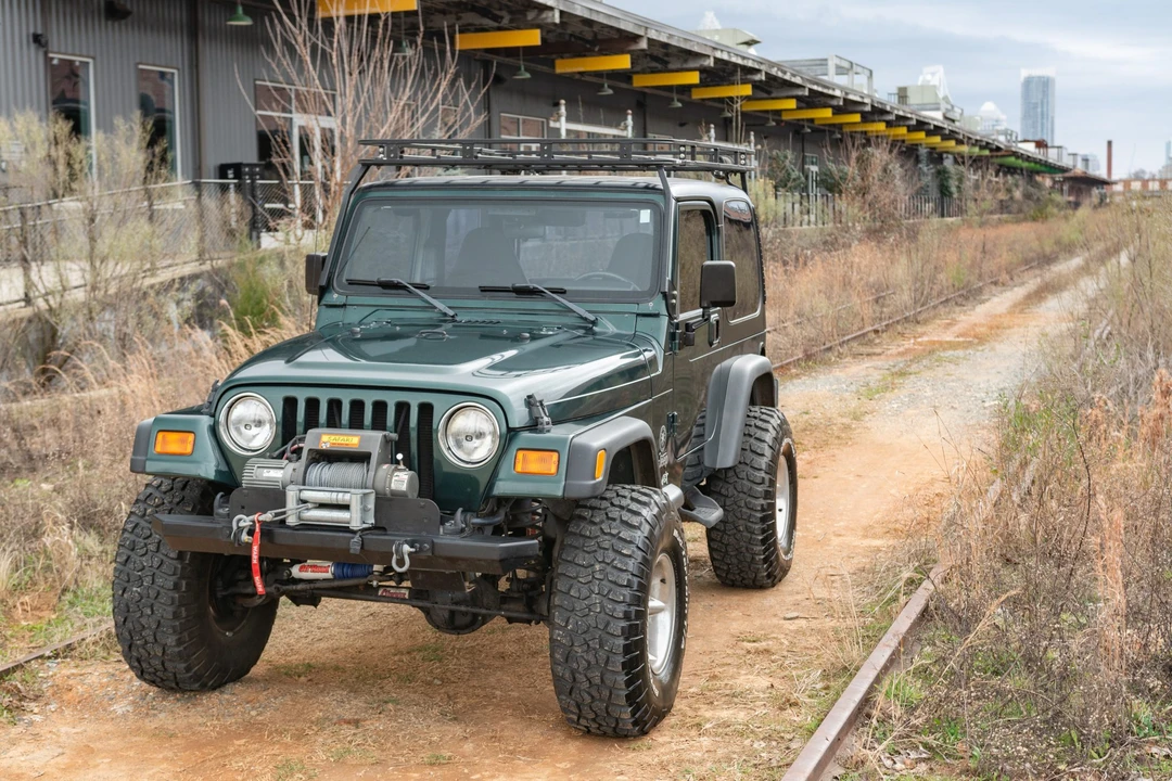 2000 Jeep TJ Wrangler - Image 9 of 31