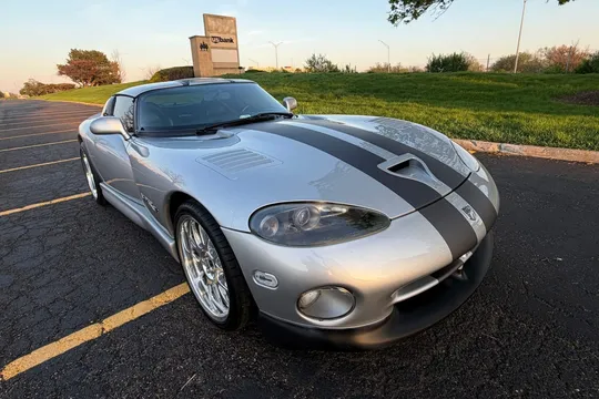 1998 Dodge Viper RT/10