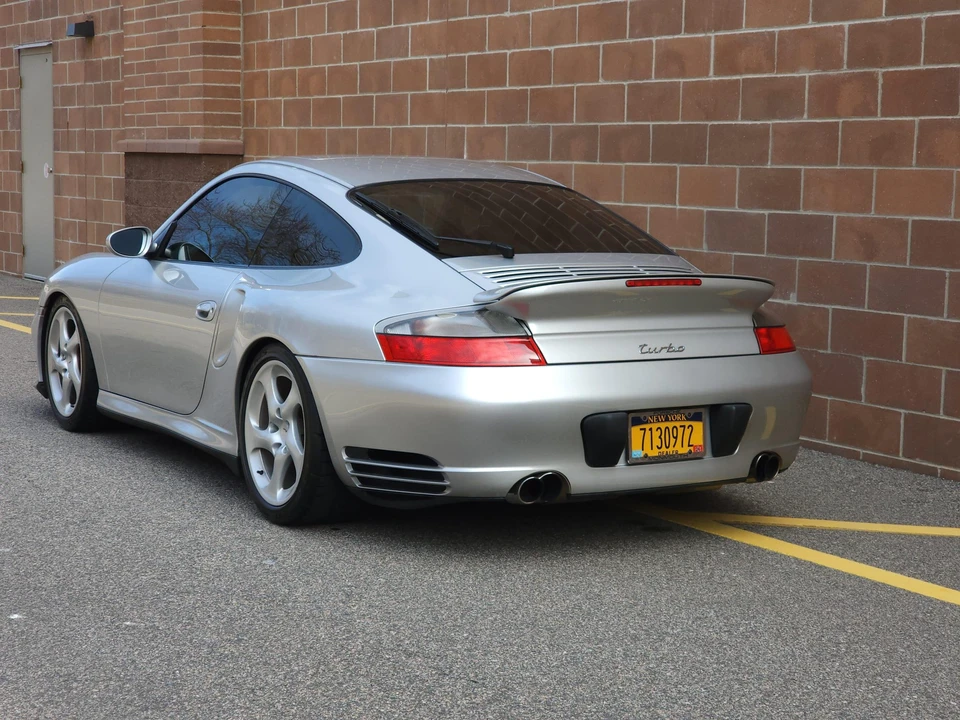 2001 Porsche 996 Turbo - Image 6 of 31