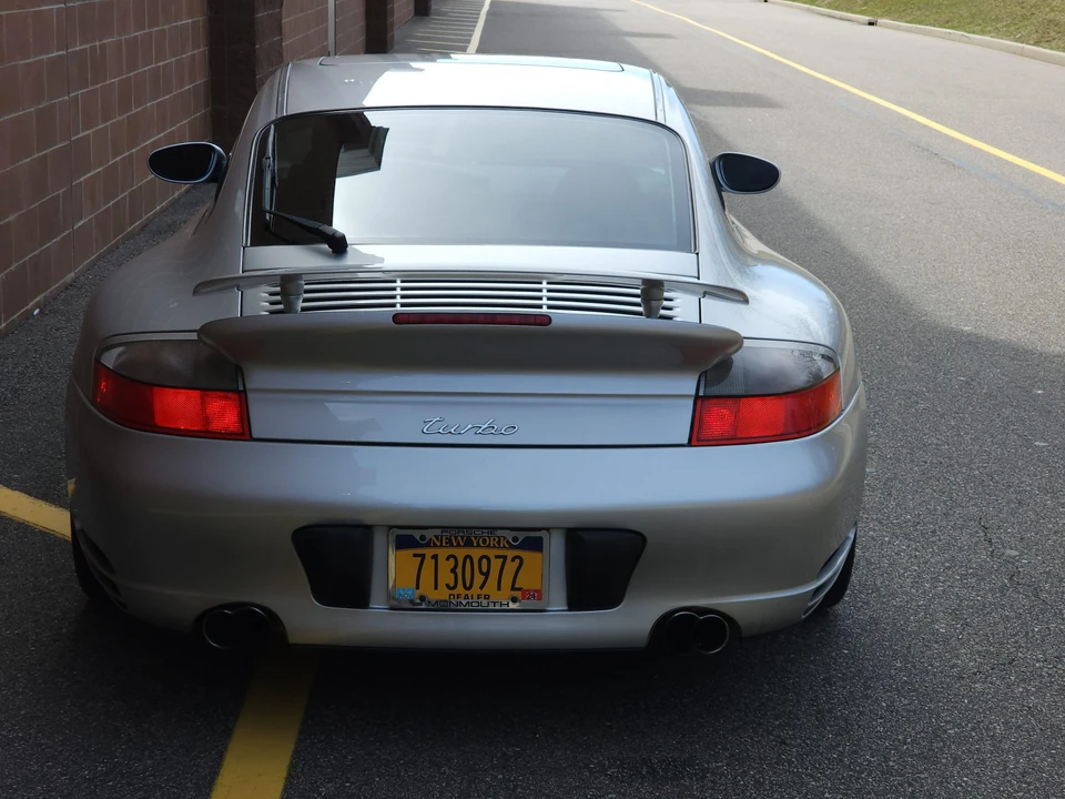 2001 Porsche 996 Turbo - Image 10 of 31
