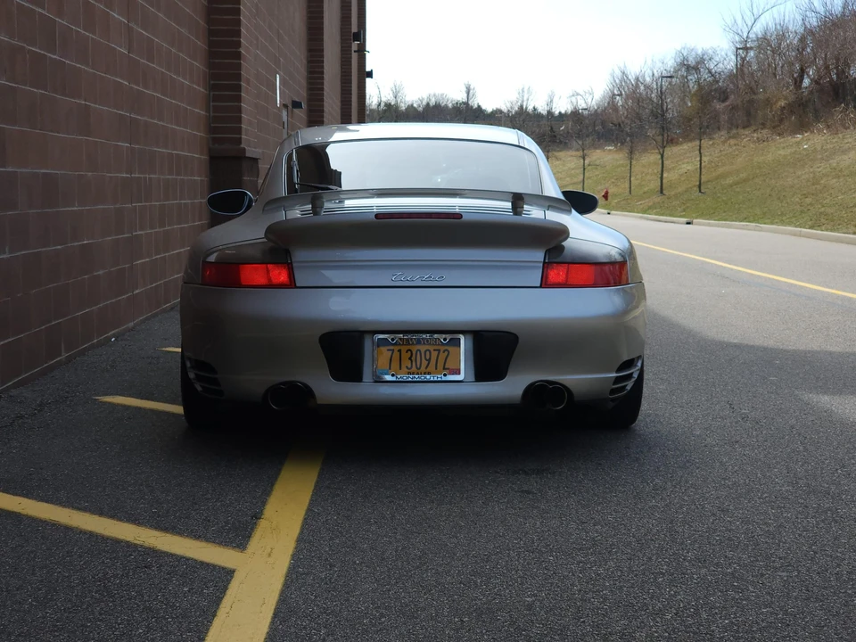 2001 Porsche 996 Turbo - Image 7 of 31