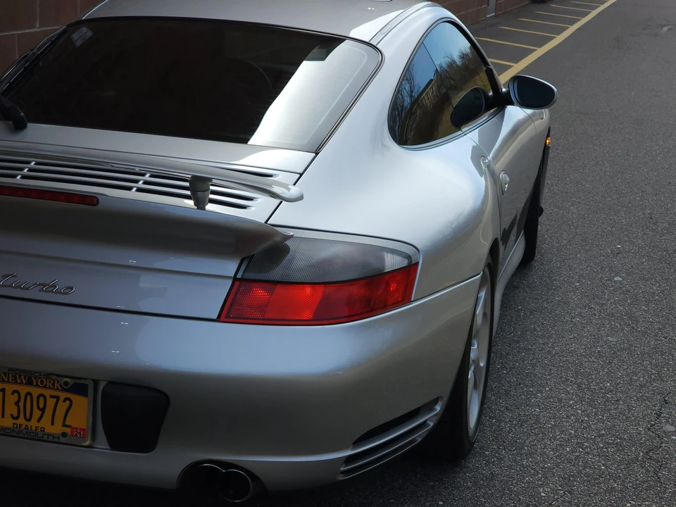 2001 Porsche 996 Turbo - Image 24 of 31
