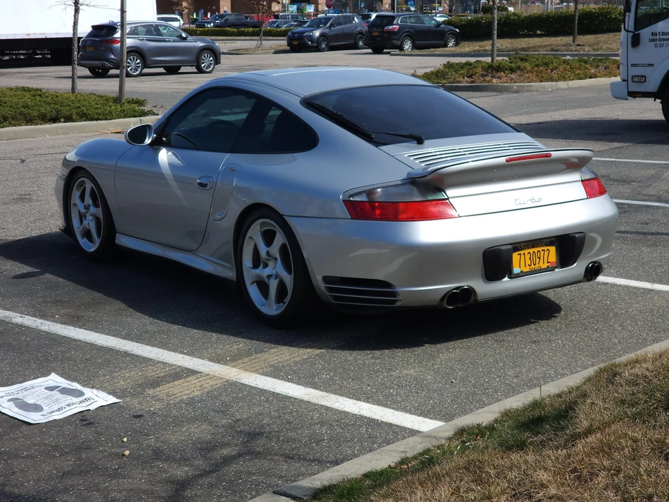 2001 Porsche 996 Turbo - Image 5 of 31