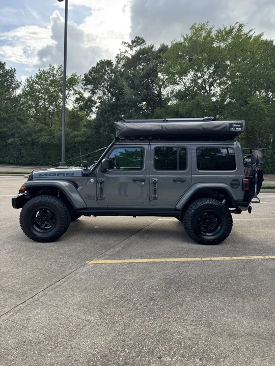 2019 Jeep JL Wrangler - Image 3 of 31