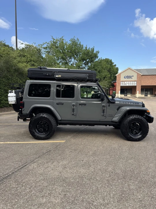 2019 Jeep JL Wrangler - Image 7 of 31