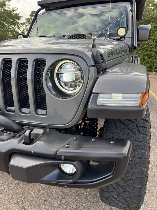 2019 Jeep JL Wrangler - Image 22 of 31