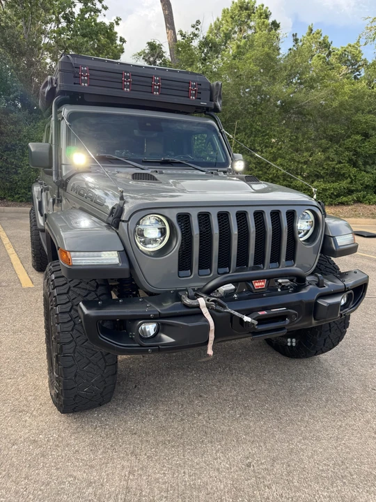 2019 Jeep JL Wrangler - Image 18 of 31