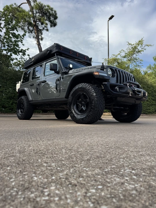 2019 Jeep JL Wrangler - Image 9 of 31
