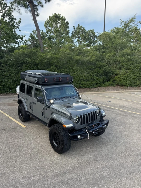 2019 Jeep JL Wrangler - Image 12 of 31