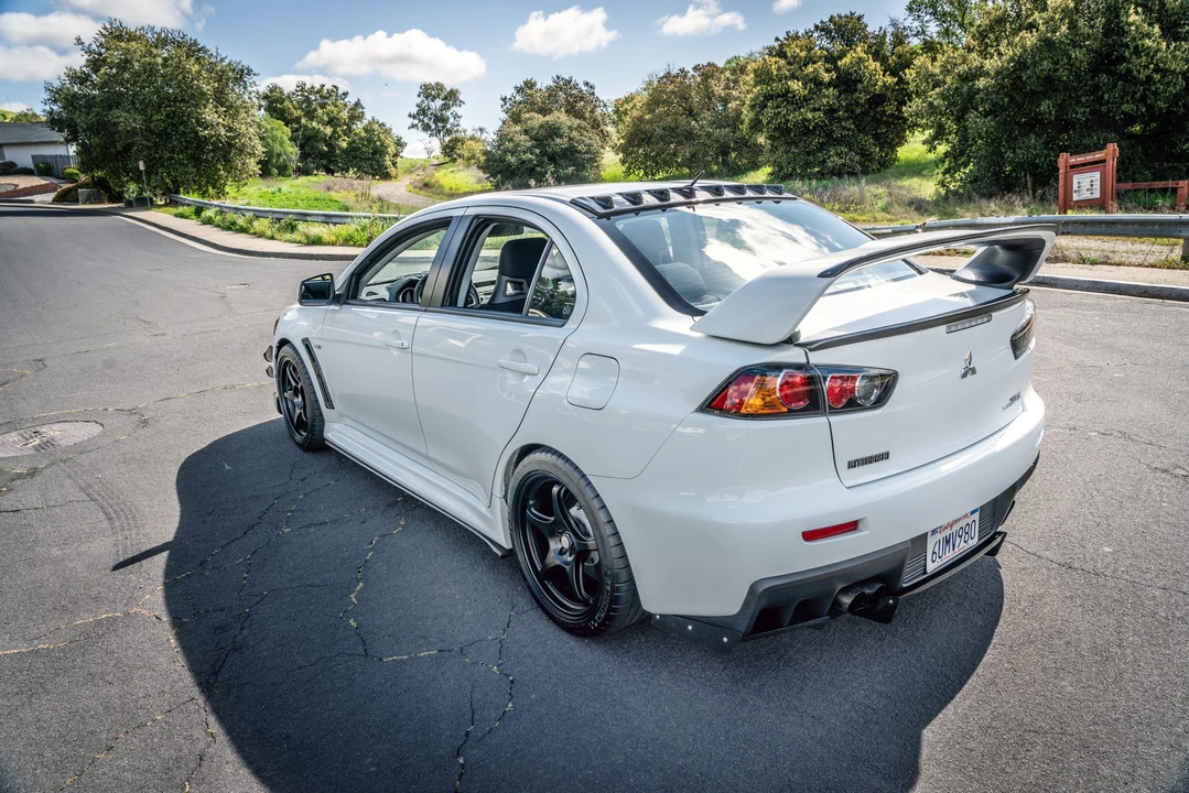 2011 Mitsubishi Lancer Evolution X 9th Gen - Image 17 of 31