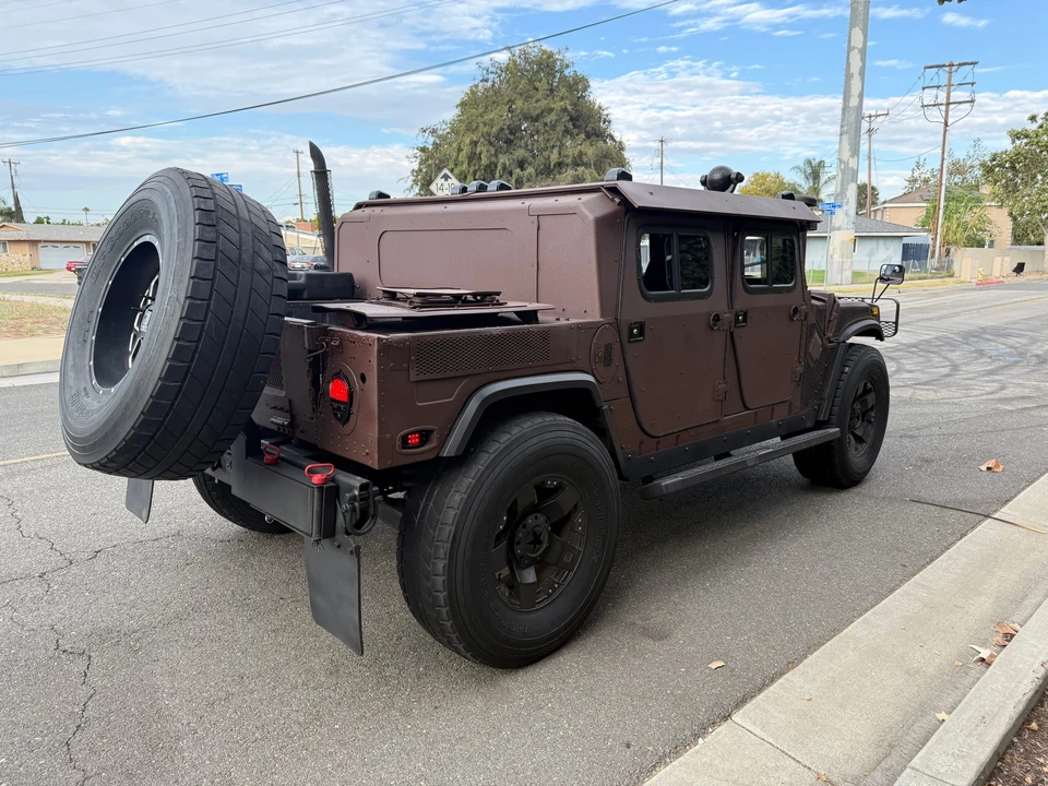 Hummer HMMWV - Image 13 of 31
