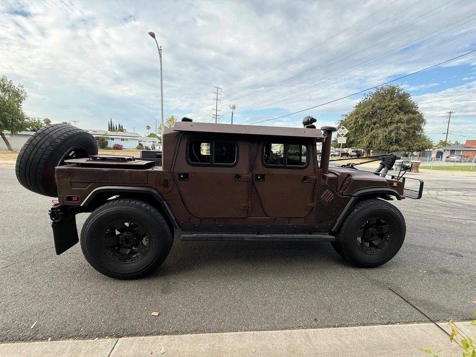 Hummer HMMWV - Image 12 of 31