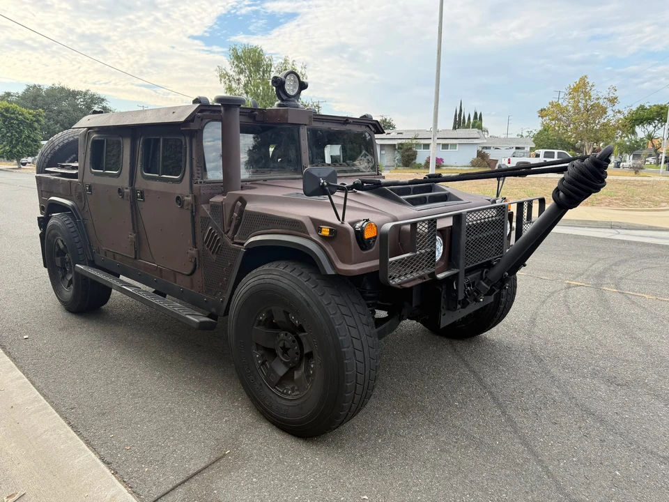 Hummer HMMWV - Image 11 of 31