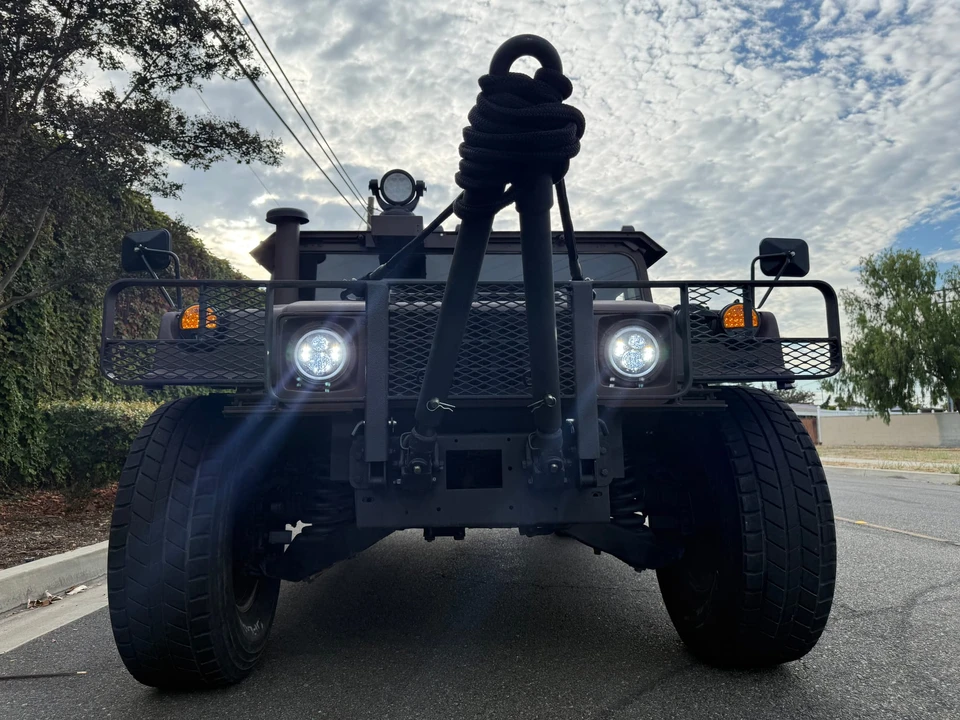 Hummer HMMWV - Image 9 of 31