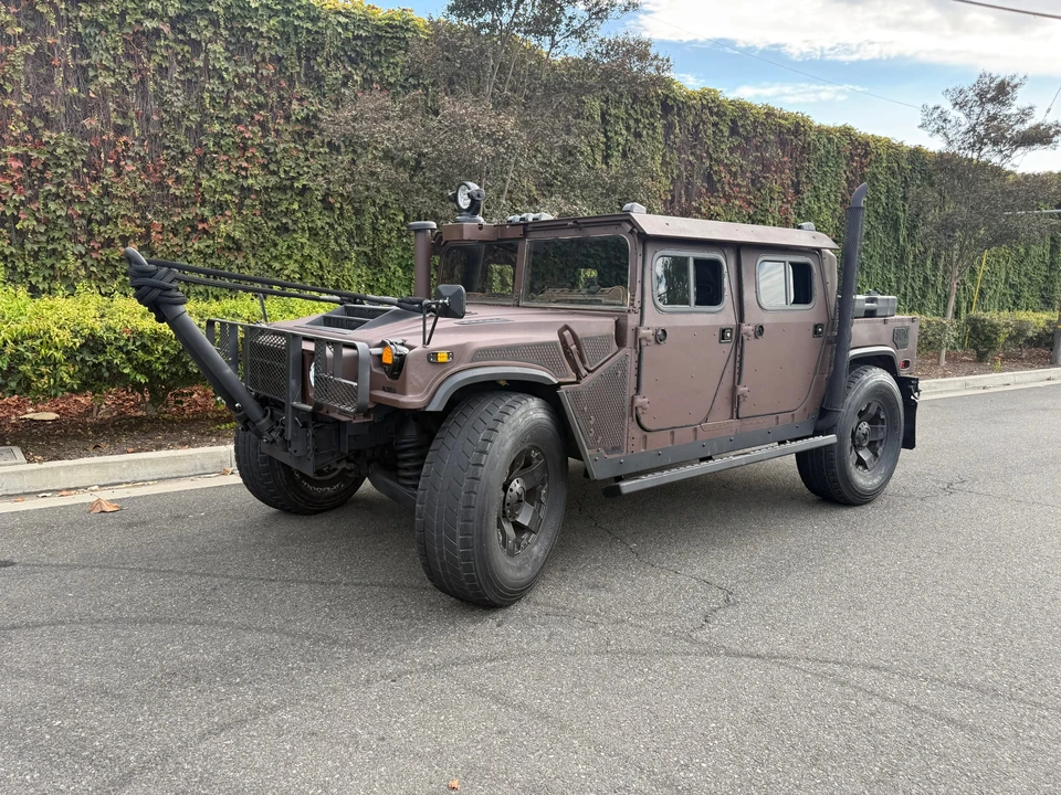 Hummer HMMWV - Image 2 of 31