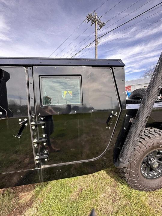 Hummer HMMWV - Image 17 of 31