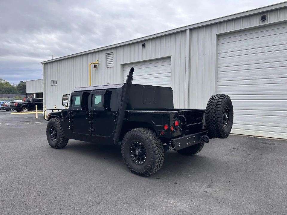 Hummer HMMWV - Image 5 of 31