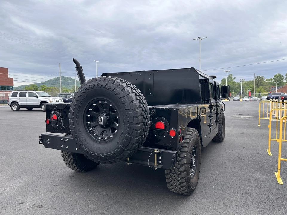 Hummer HMMWV - Image 8 of 31