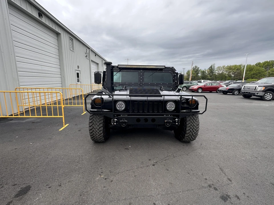 Hummer HMMWV - Image 3 of 31