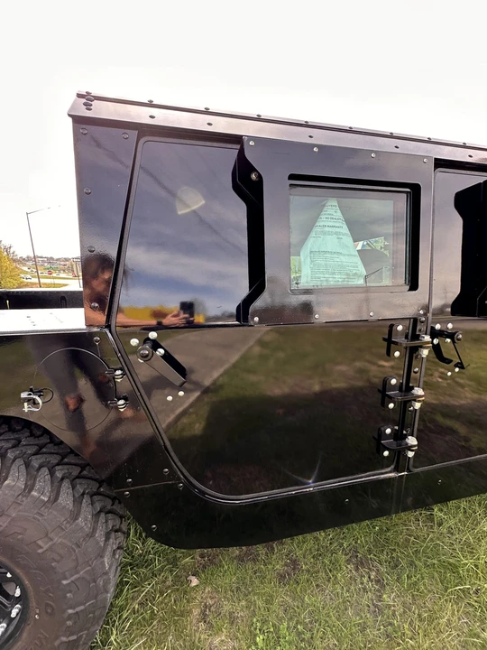 Hummer HMMWV - Image 20 of 31