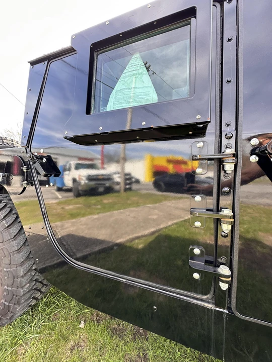 Hummer HMMWV - Image 22 of 31