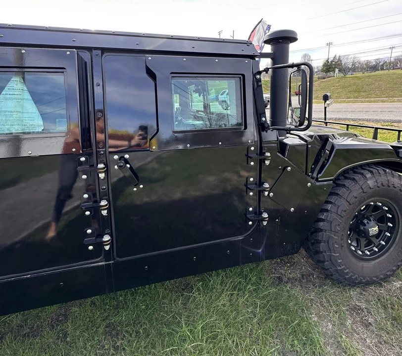 Hummer HMMWV - Image 21 of 31