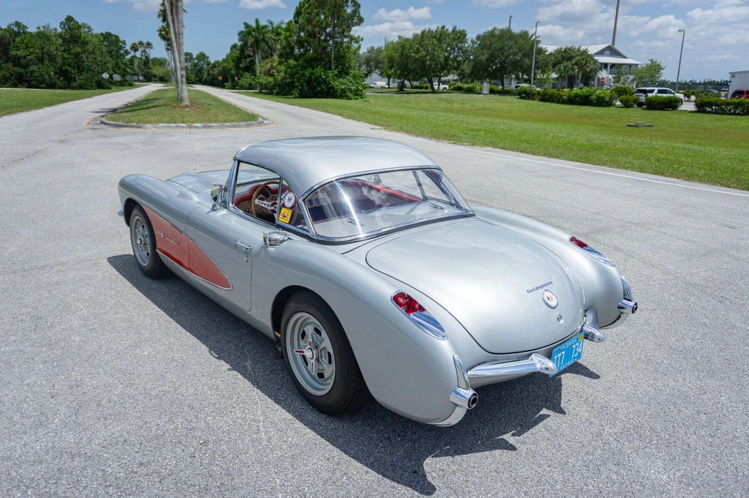 Chevrolet Corvette C1 - Image 11 of 31