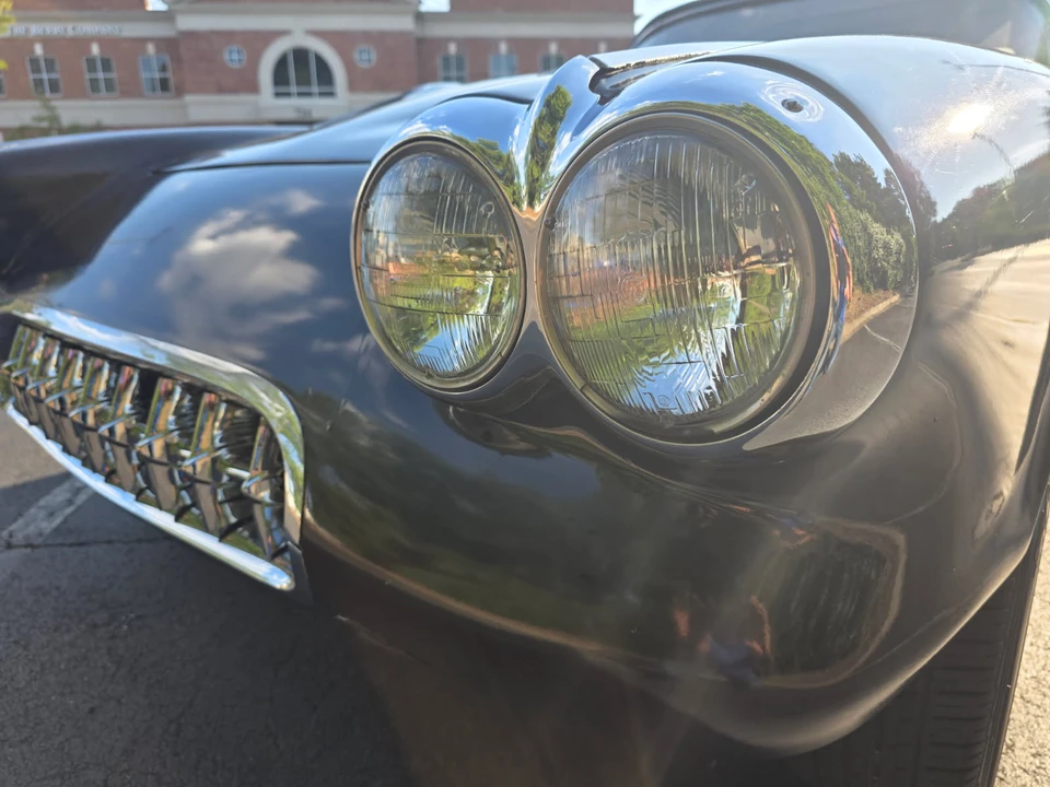 Chevrolet Corvette C1 - Image 17 of 31