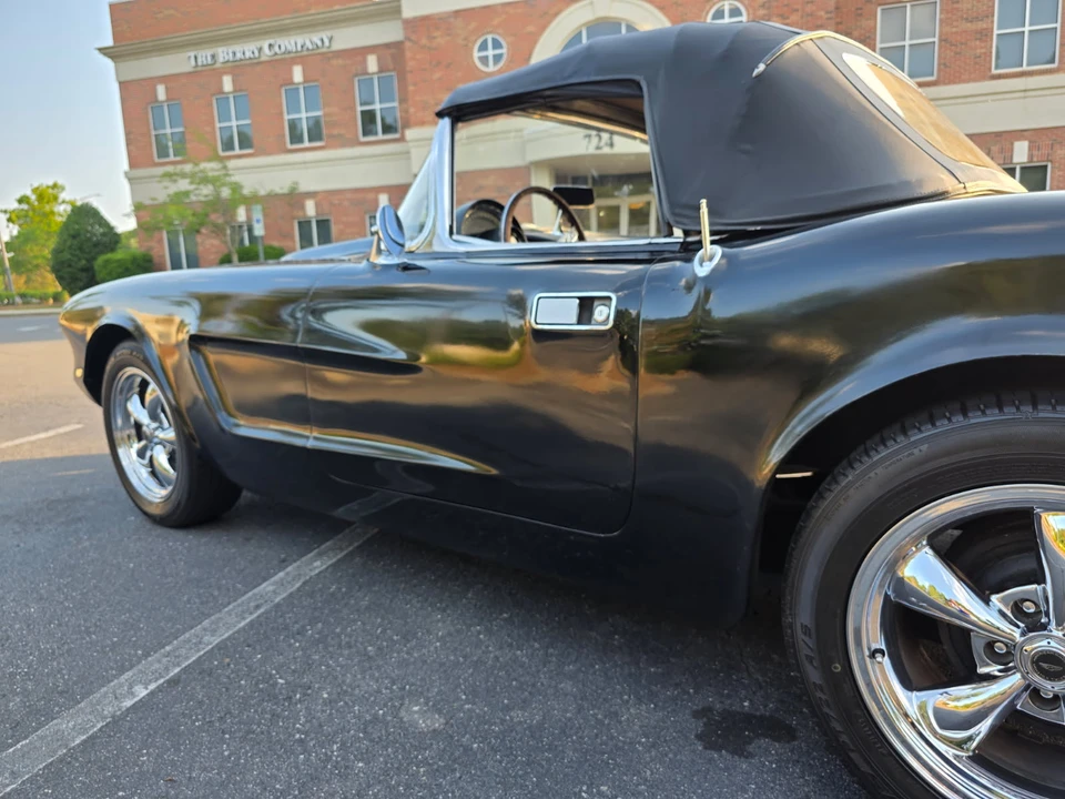 Chevrolet Corvette C1 - Image 24 of 31