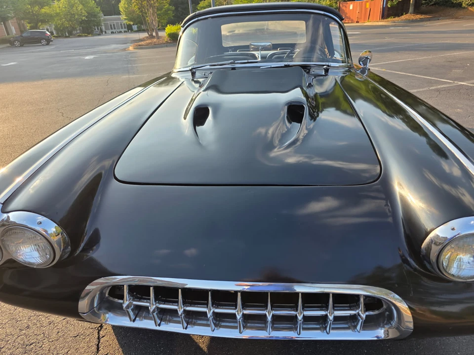 Chevrolet Corvette C1 - Image 11 of 31
