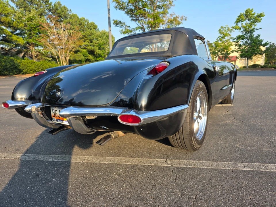 Chevrolet Corvette C1 - Image 6 of 31